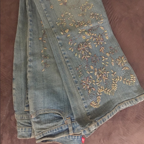 Jeans - Picture 1 of 2